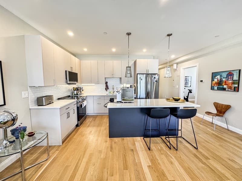 Boston Condo: 40 Waverly Street