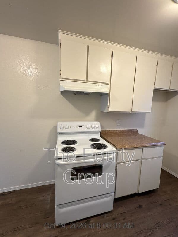 Corcoran Condo: 2004 North Ave