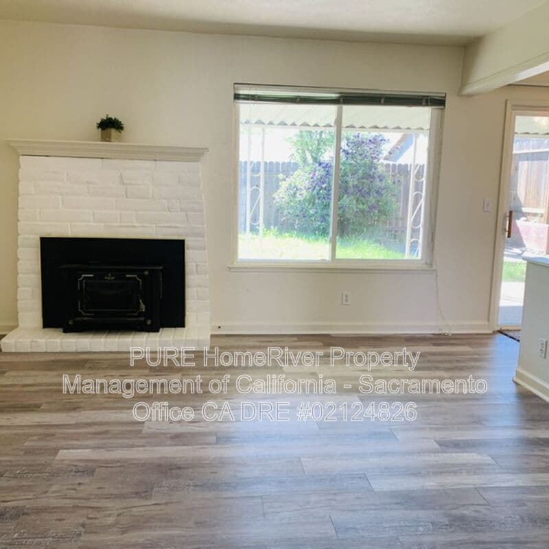 Sacramento House: 5320 Andrea Boulevard