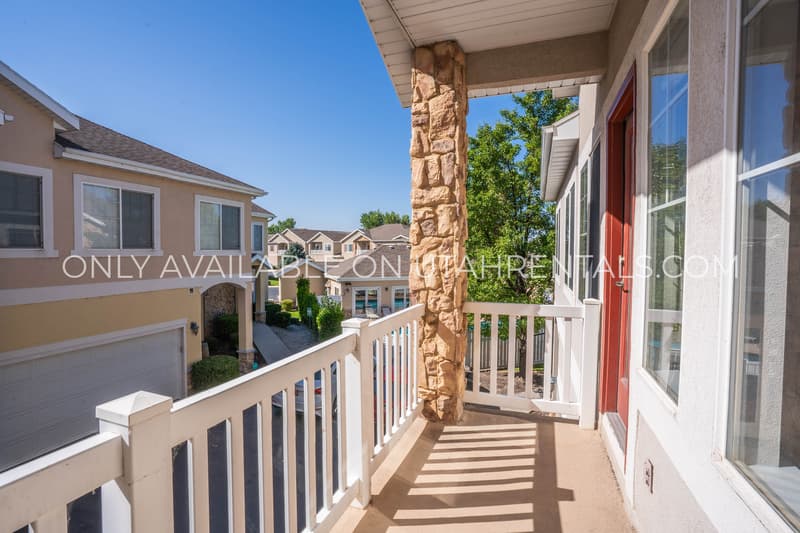 Provo Condo: 1052 Canyon Meadow Dr