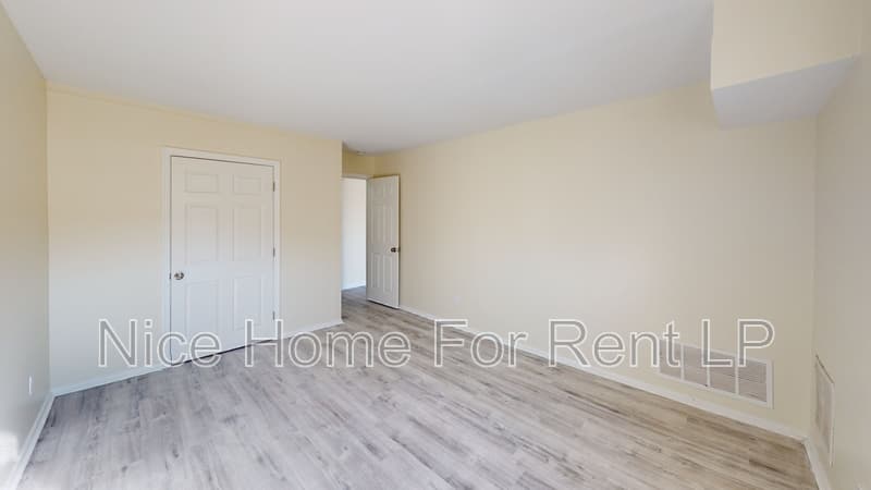 Westville Condo: 300 Broadway - C4
