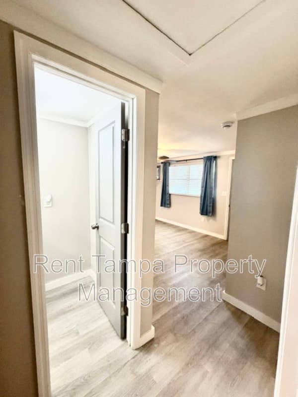 St. Petersburg Condo: 428 90th Avenue North