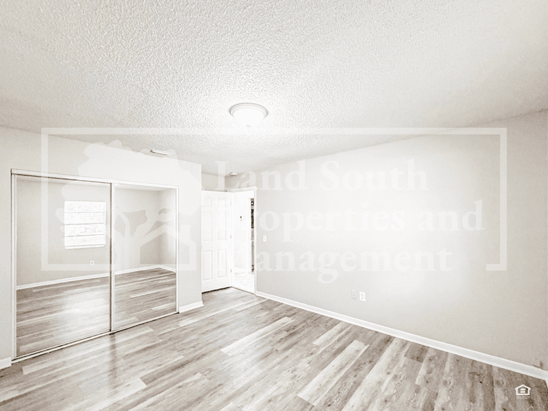 Auburndale House: 1222 Taylor Street