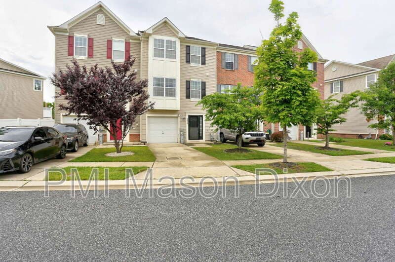 Baltimore House: 8434 Stansbury Lake Drive