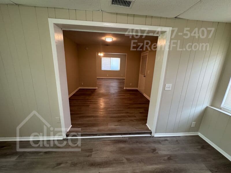 Jacksonville House: 6657 Blackwood Dr