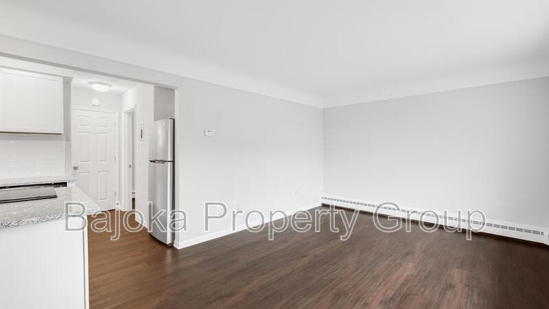 Ferndale Condo: 1615 W 9 Mile