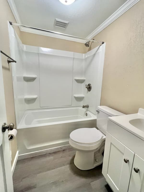 Crestview House: 401 Brett Street South - 401