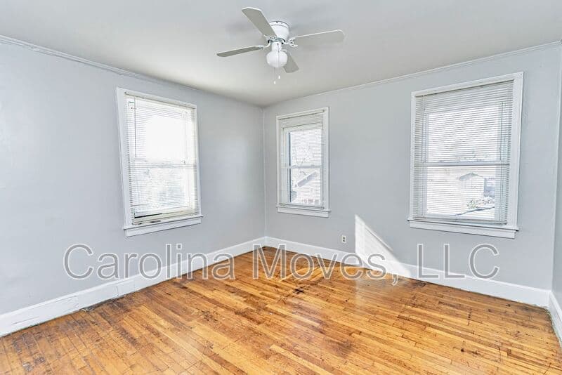 Spartanburg House: 202 Brookwood Terrace