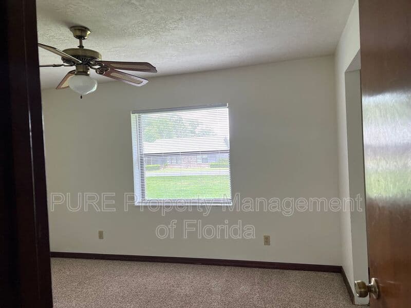 Ocala House: 3242 NE 32 Avenue