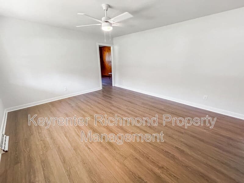 Sandston House: 207 Perth Lane