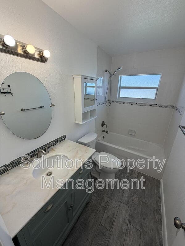 Merritt Island House: 510 Orange Ave