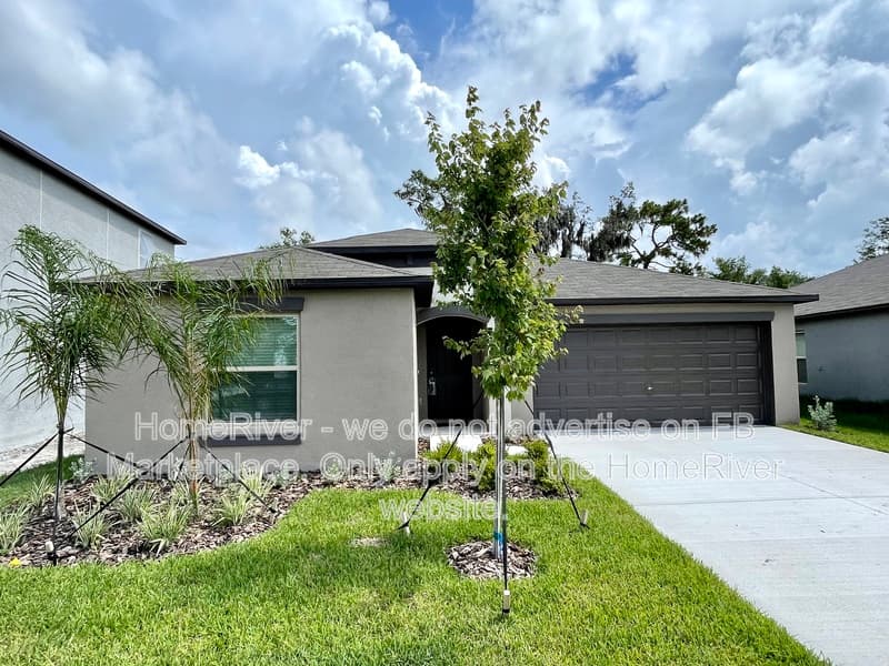 Riverview House: 10318 Scarlett Skimmer Dr