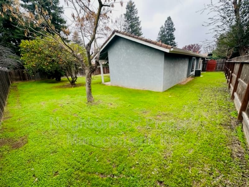 Clovis House: 2265 Paul Avenue