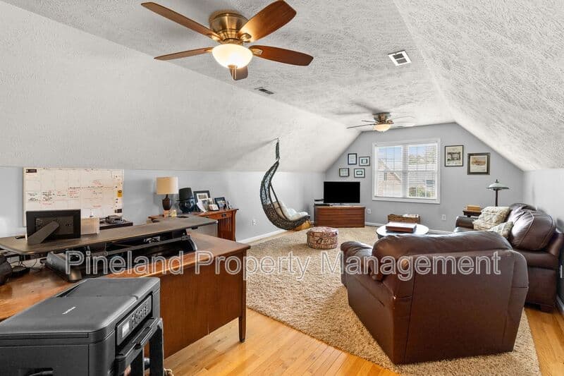 Fayetteville House: 3003 Marcus James Drive