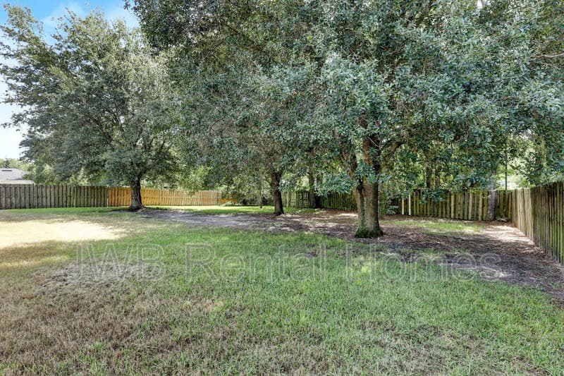 Jacksonville House: 14422 Christen Dr S