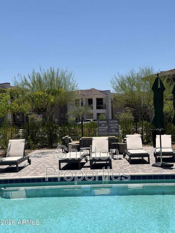 Phoenix Townhome: 2121 W Sonoran Desert Dr, Unit 124