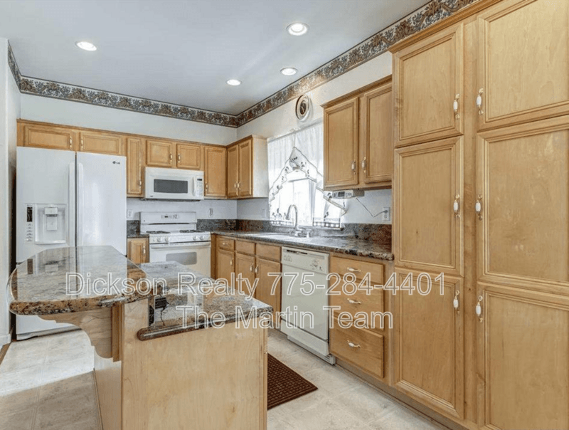 Reno House: 7925 Zinfandel Drive