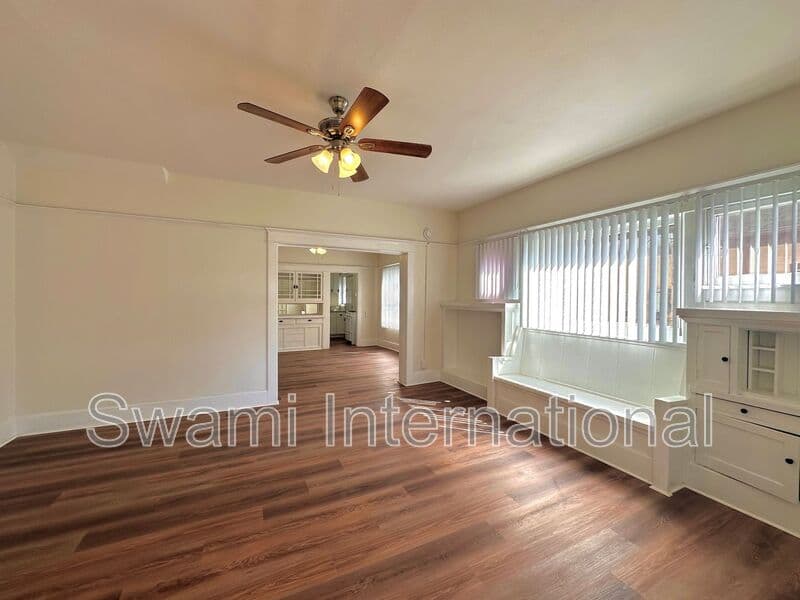 Long Beach Condo: 530 Chestnut Avenue