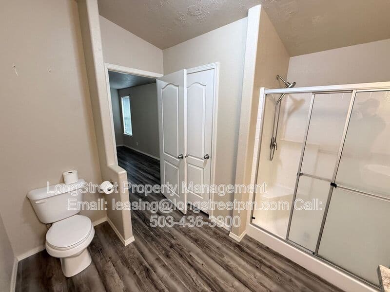 Philomath House: 209 N 9th St