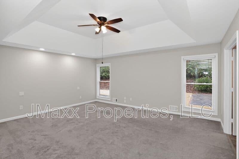 Roswell House: 3445 Johnson Ferry Rd NE