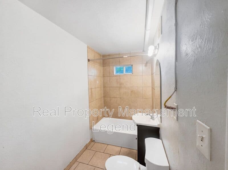 Dallas House: 4029 Mather Court