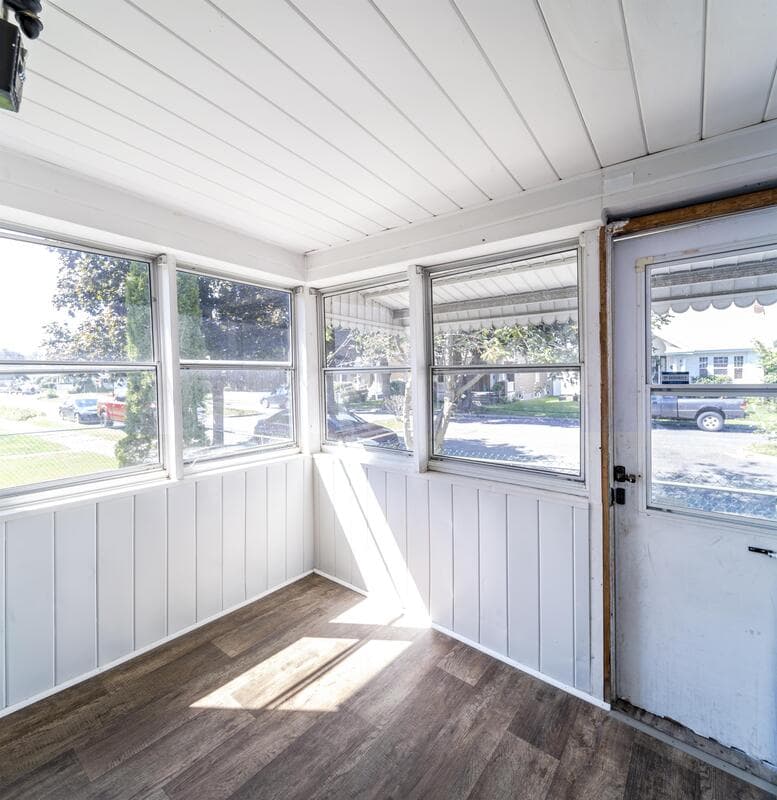 Troy House: 874 6th Avenue