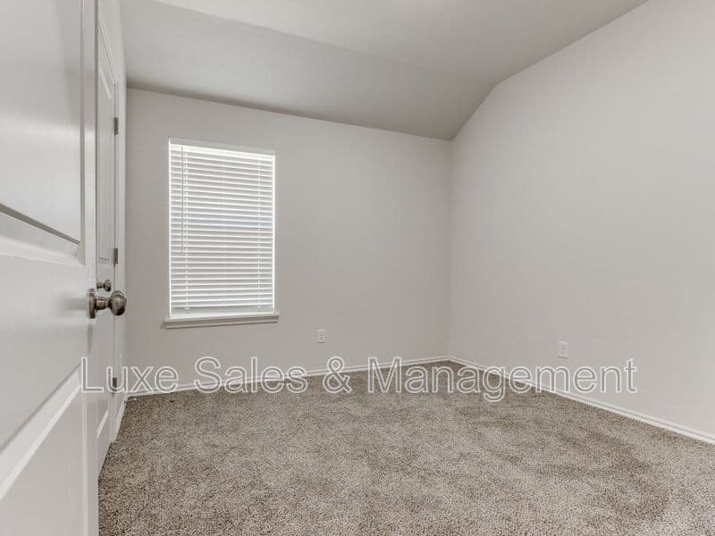 El Reno House: 1515 Pavy Parkway