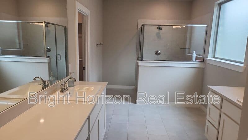 Fort Worth House: 2429 Linto Street
