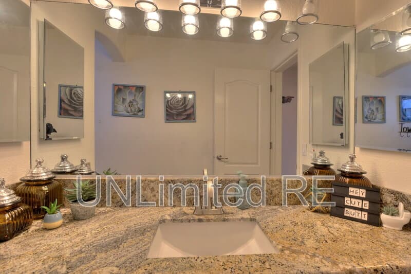 Lake Havasu City House: 304 Acoma Blvd S