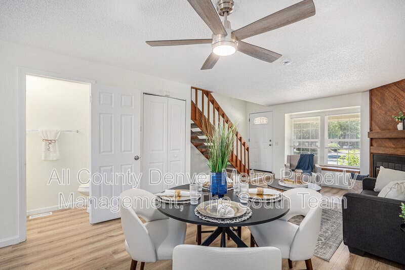 Aurora Condo: 1100 S Waco St