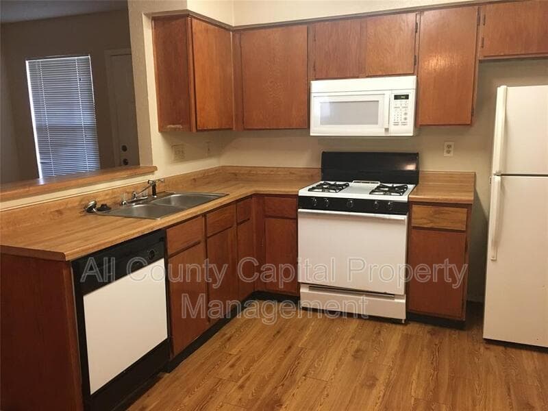 Austin Condo: 9804 Roxanna Dr