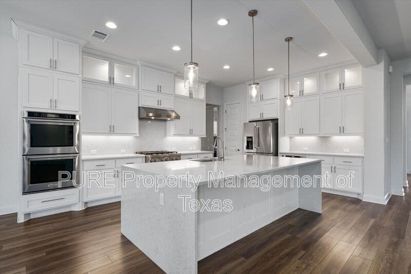 Georgetown House: 1138 Woodpark Lane