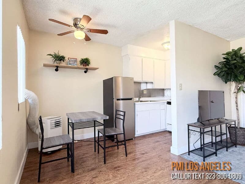 Los Angeles Condo: 1497 West 29th Street
