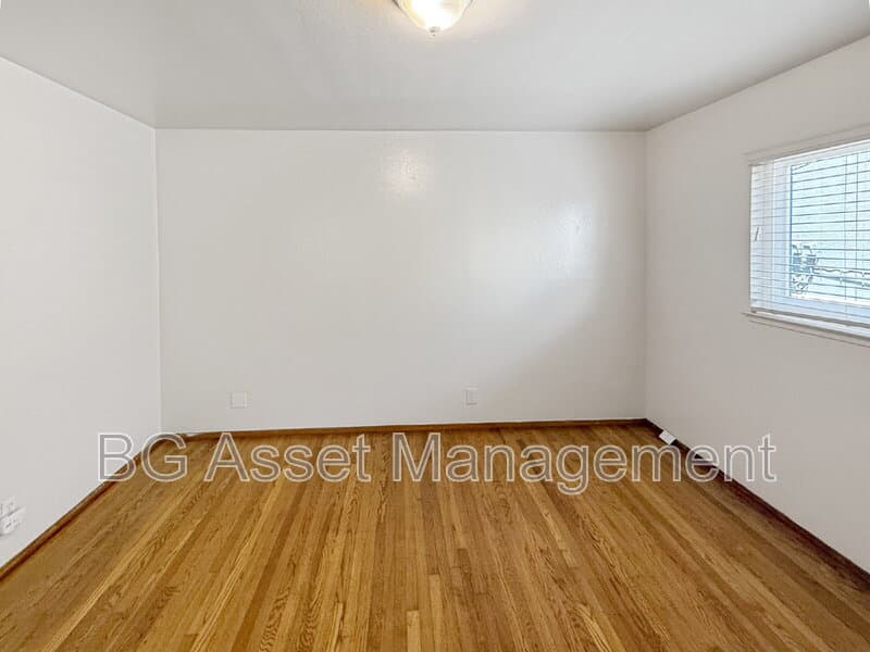 Richmond Condo: 121 Eddy Street