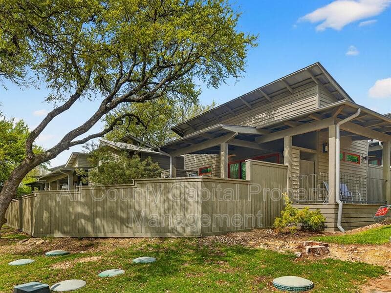 Spicewood House: 2113 Barbaro Way Unit 17