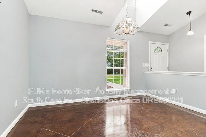 Charleston House: 8688 Spring Chapel Ln