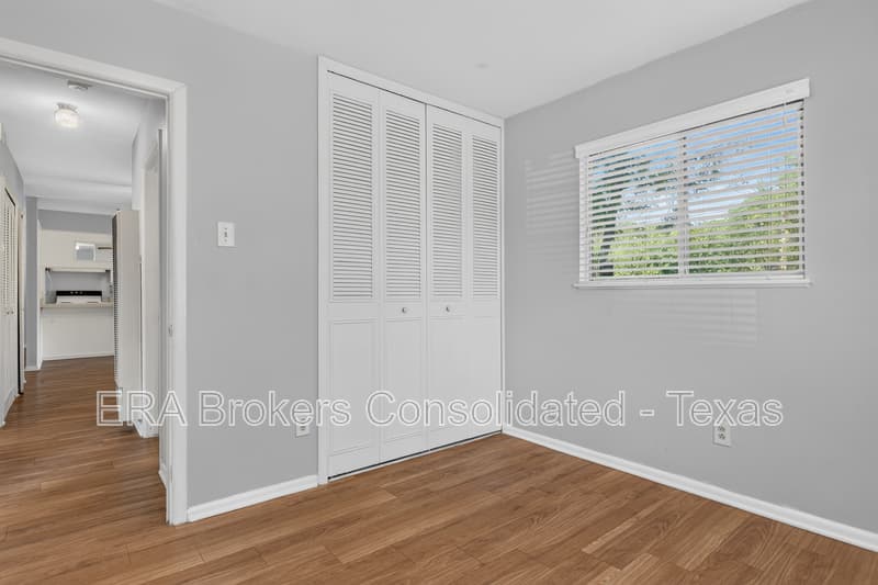 Schertz House: 213 Aviation