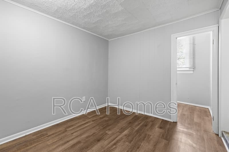 Indianapolis House: 906 Laurel St, Unit 2