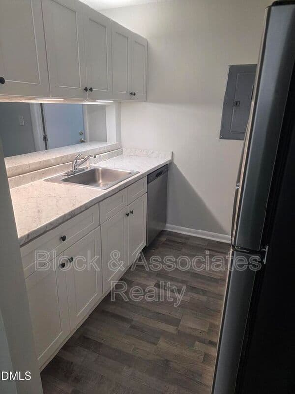 Raleigh Condo: 1411 Collegiate Cir