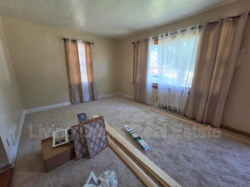 Lincoln Condo: 1249 Dakota St