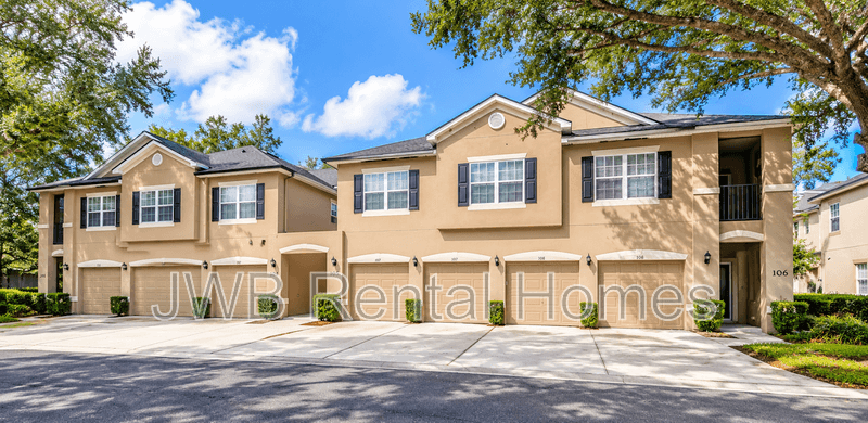 Jacksonville Condo: 12301 Kernan Forest Blvd #107