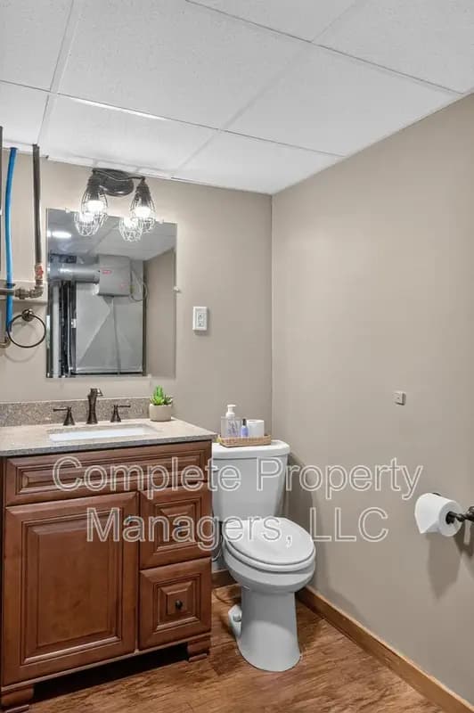New Richland House: 23619 180th Street