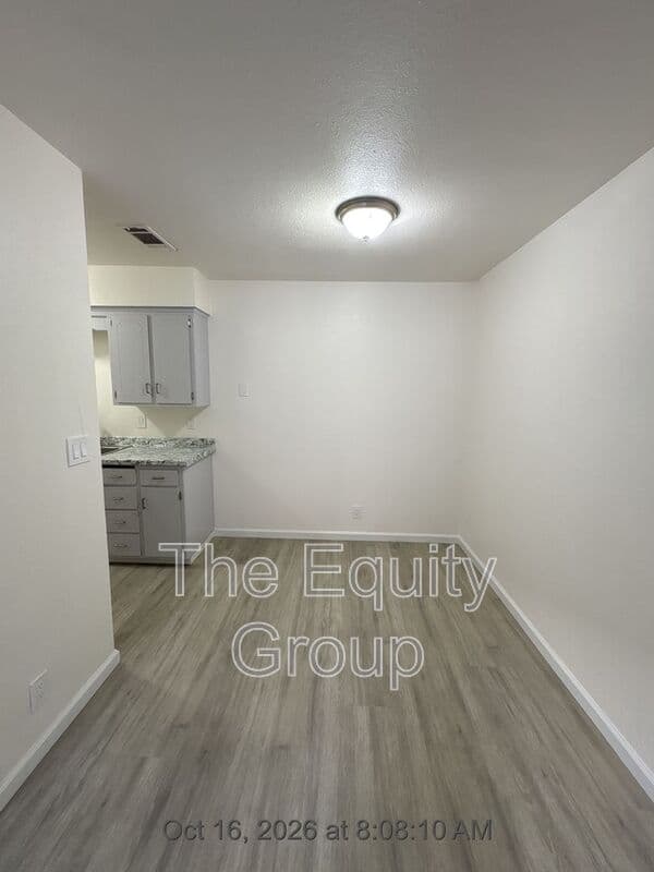 Visalia Condo: 816 West Murray Avenue