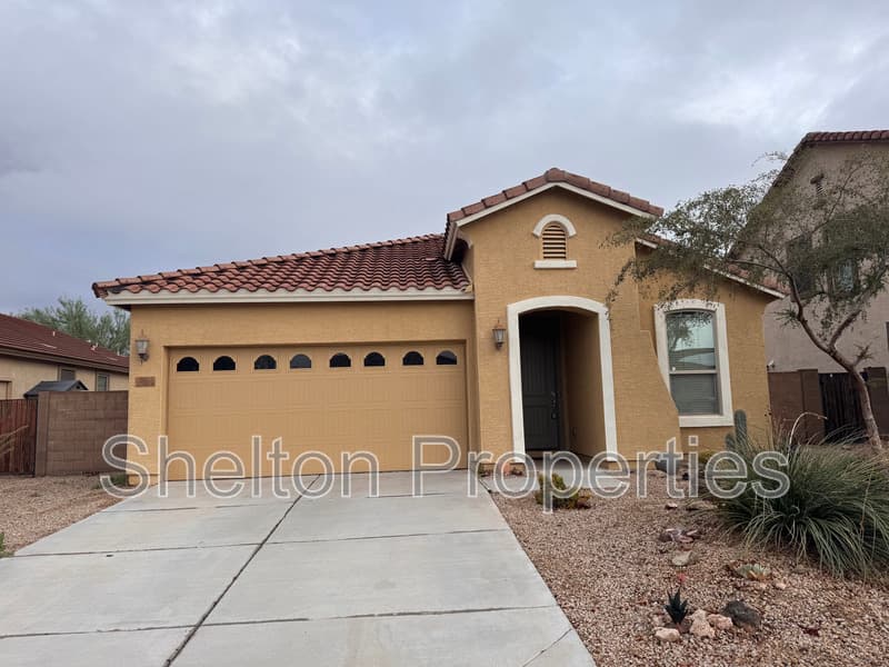 Goodyear House: 16954 W Mohave St