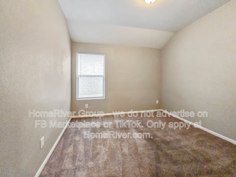 Fort Worth House: 8441 Comanche Springs Dr
