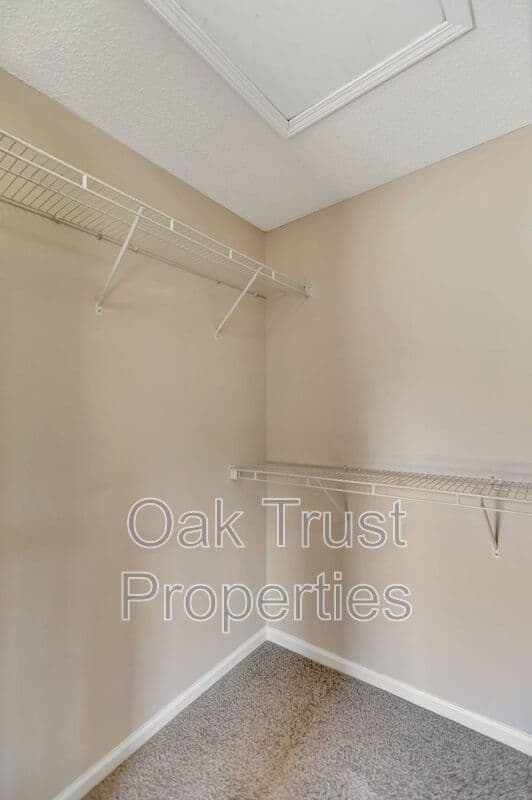 Summerville House: 407 Cotton Hope Lane