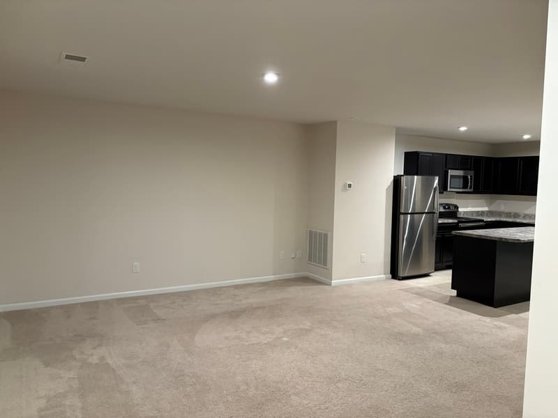 Greenville House: 102 Castlebrook Dr