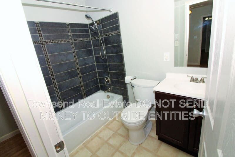 Fayetteville House: 212 Haverhill Drive