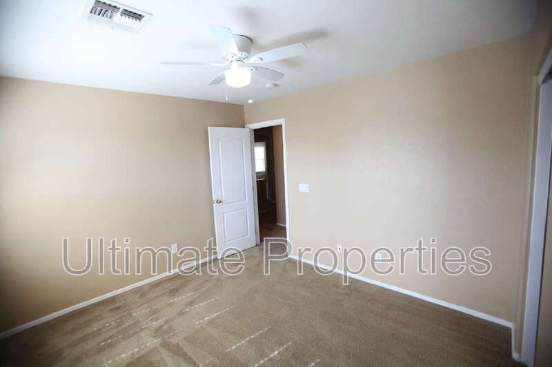 Glendale House: 6376 W Ruth Ave