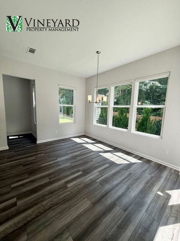 Holly Springs House: 265 Birchwood Row